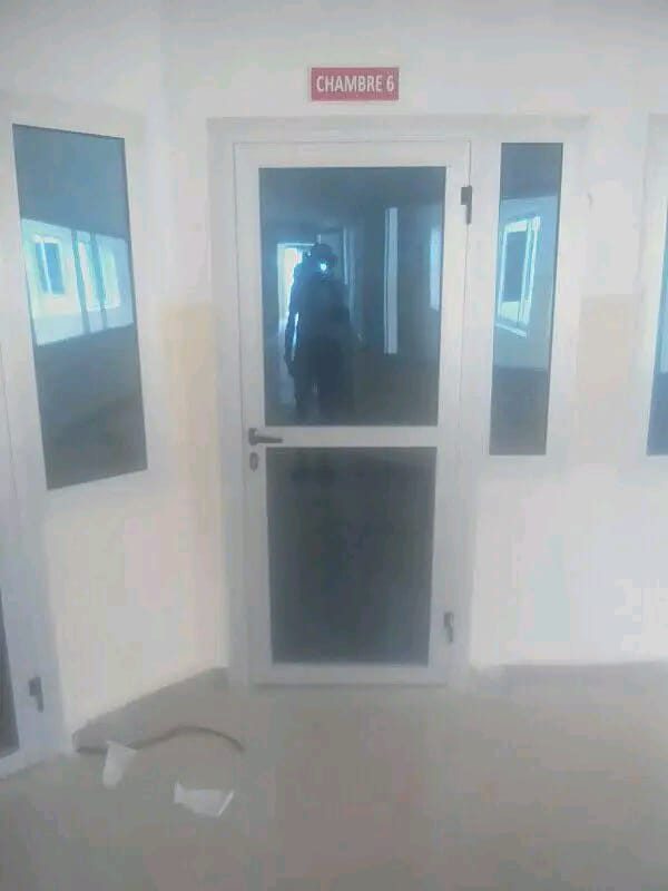 Entrée d'une chambre